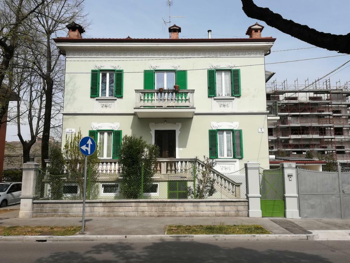 Agli Oleandri Appartamento In Villa Con Con Parcheggio 戈里齐亚 外观 照片